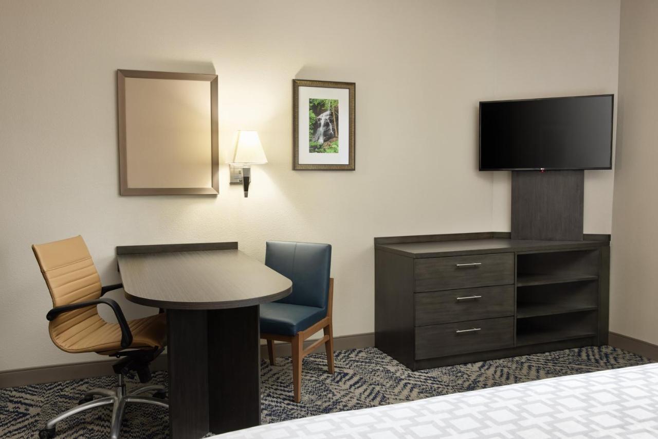 Candlewood Suites Charleston-Northwoods By Ihg North Charleston Exterior photo