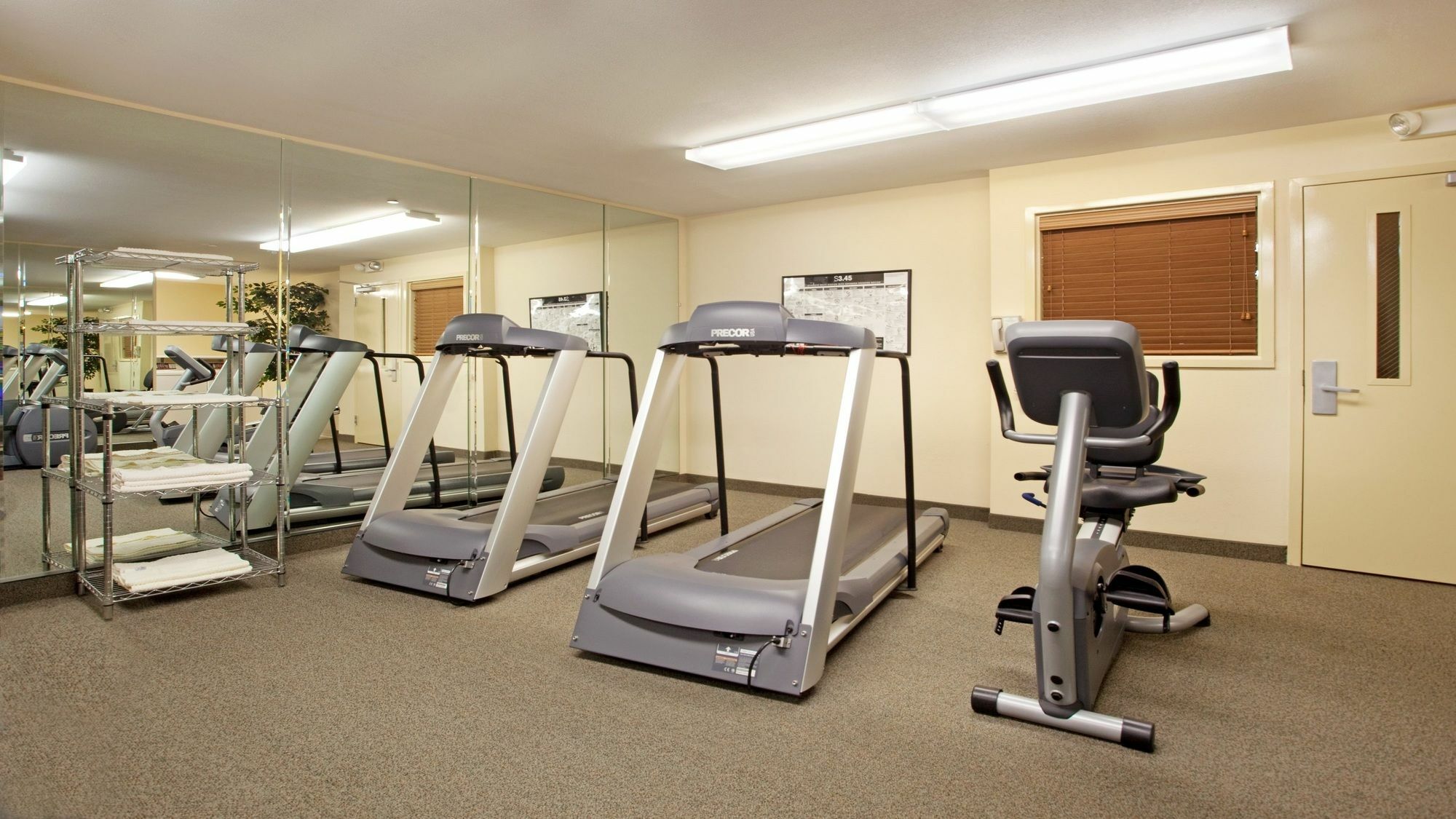 Candlewood Suites Charleston-Northwoods By Ihg North Charleston Exterior photo
